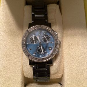 Invicta blue quartz watch - like new!